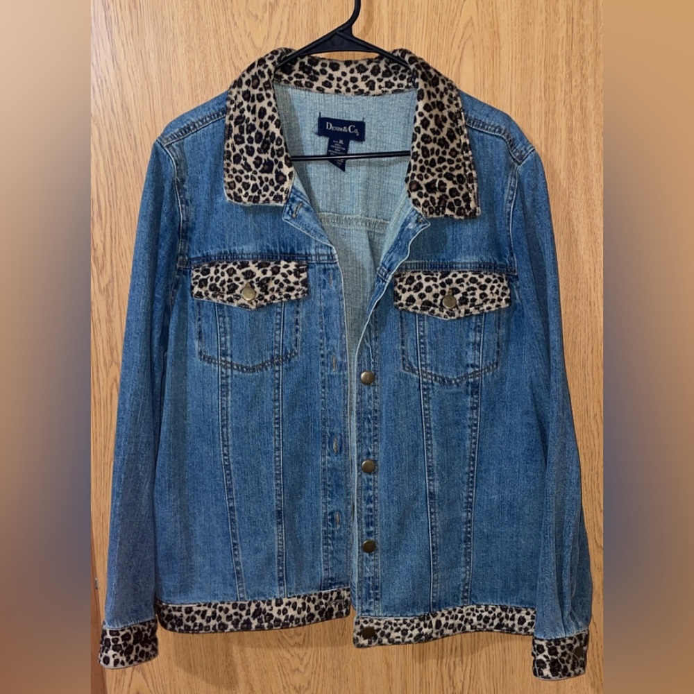 Denim & Co Animal Print Trim Medium Wash Jean Jacket Size XLarge